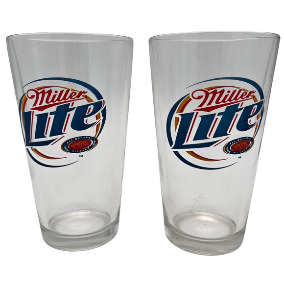 Miller Light Pint Drinking Glasses Lot of 2 Logo Barware Pub Breweriana USA - Picture 2 of 5